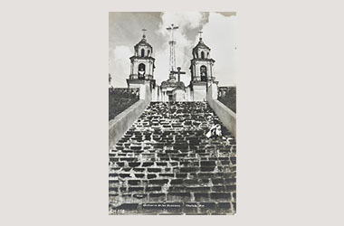 Foto - Postal Cholula, Puebla,Santuario de los Remedios. Vista de la escalera principal.,No identificada