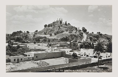 Foto - Postal Cholula, Puebla,Pirámide y Santuario de los Remedios,No identificada