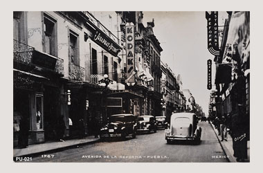 Foto - Postal Puebla, Puebla,Avenida Reforma,1930 - 1940 aproximada