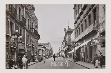 Foto - Postal Puebla, Puebla,Ave. 5 de Mayo,!930 - 1940 aproximada