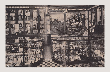 Foto - Postal Puebla, Puebla,Joyería. Interior,1912 aproximada