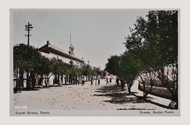 Foto - Postal Puebla, Puebla,Cuartel de Rurales,1900 aproximada