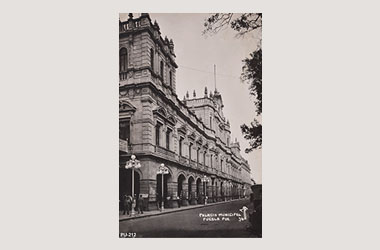 Foto - Postal Puebla, Puebla,Palacio Municipal,1953 aproximada