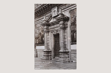 Foto - Postal Puebla, Puebla,Catedral. Interior,No identificada