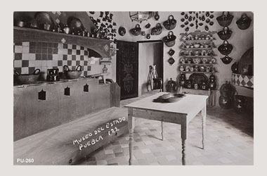Foto - Postal Puebla, Puebla,Cocina del Museo del Estado, Casa de Alfeñique,1938 aproximada