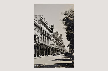 Foto - Postal Puebla, Puebla,Ave. Ayuntamiento,1940 - 1950 aproximada