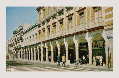 Foto - Postal Puebla, Puebla,Portal de Iturbide,1970 - 1980 aproximada