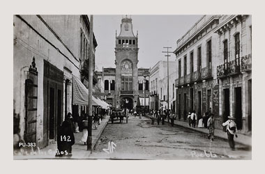 Foto - Postal Puebla, Puebla,Calle de los Gallos,1920 - 1930 aproximada