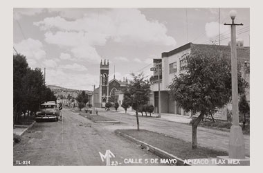 Foto - Postal Apizaco, Tlaxcala,Calle 5 de Mayo,1950 - 1960 aproximada